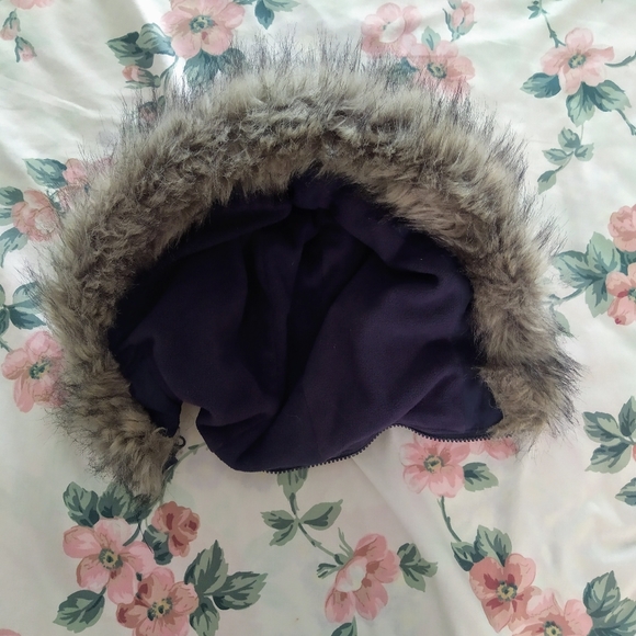 Navy Puffer Vest Removable Faux Fur Hoodie - Picture 6 of 6